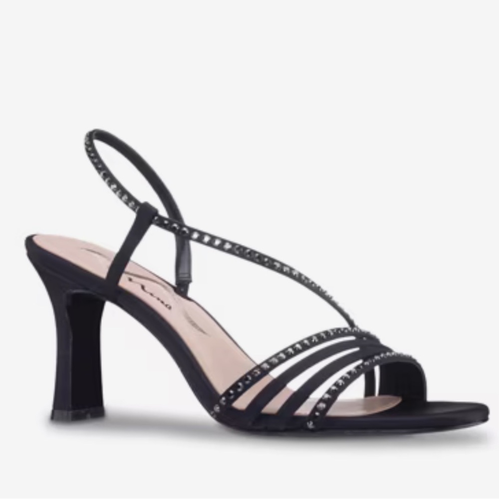 NWT, Nina, Alexina Sandal, color black luster size 8.5